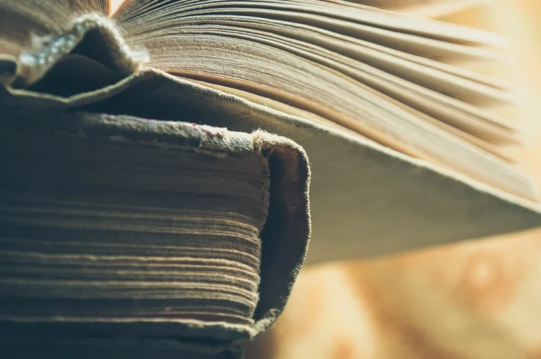 Hukum Merayakan Ulang Tahun Dalam Islam: Halal Atau Haram? 1 Islamic Book Library